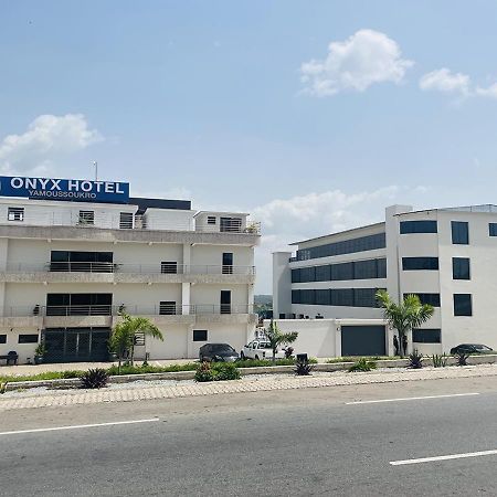 Onyx Hotel Yamusukro Exterior foto