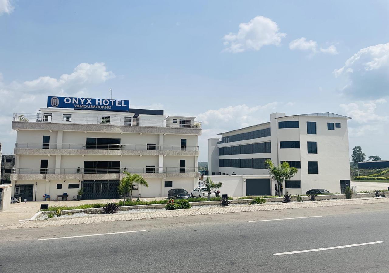 Onyx Hotel Yamusukro Exterior foto