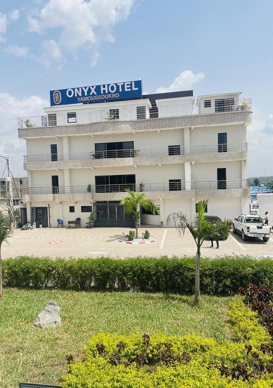 Onyx Hotel Yamusukro Exterior foto